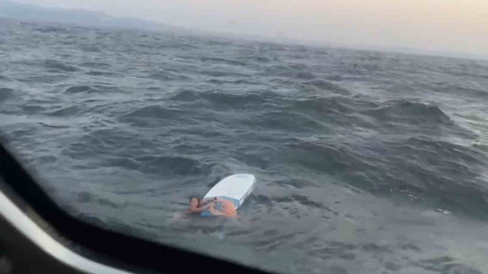 Yalova’da denizde sürüklenen baba ve kızı 5 kilometre açıkta kurtarıldı