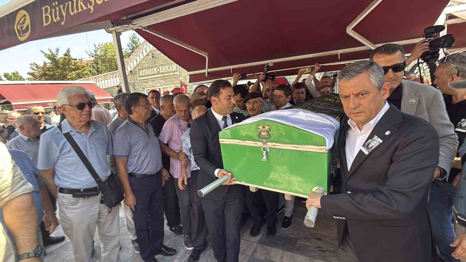 Güzin Büyükerşen son yolculuğuna uğurlandı