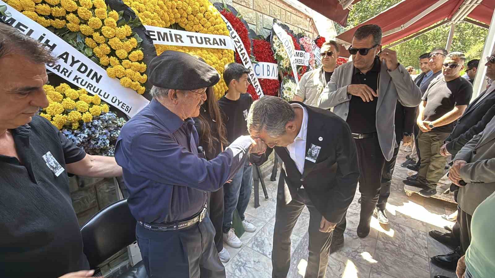 Güzin Büyükerşen son yolculuğuna uğurlandı