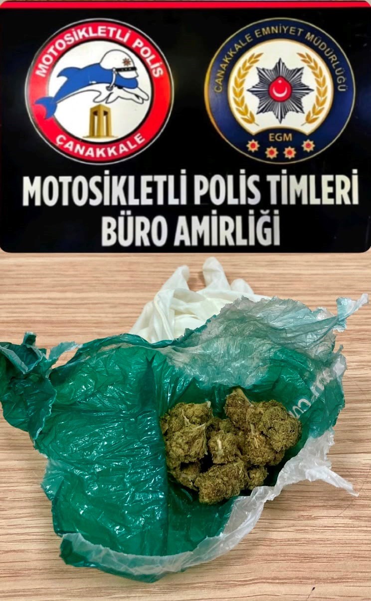 Çanakkale’de çeşitli suçlardan aranan 8 şüpheli tutuklandı