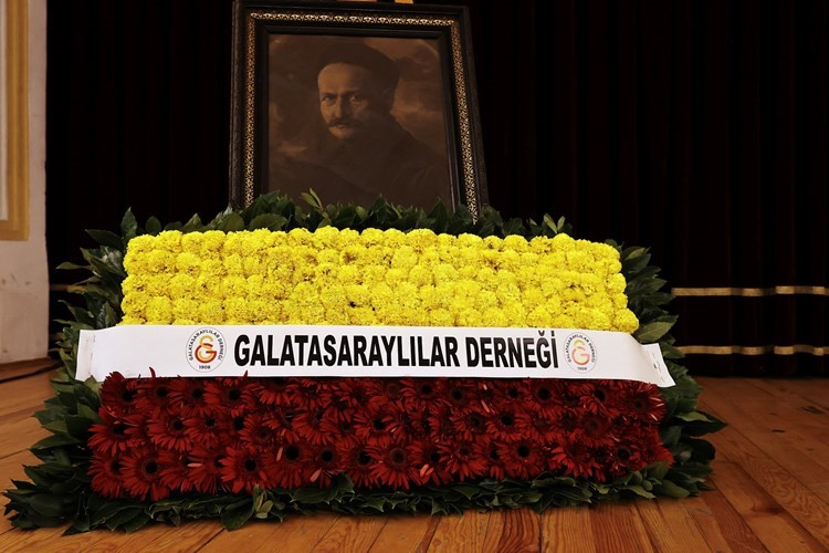 Tevfik Fikret, vefatının 111. yıl dönümünde Galatasaray Lisesi’nde anıldı