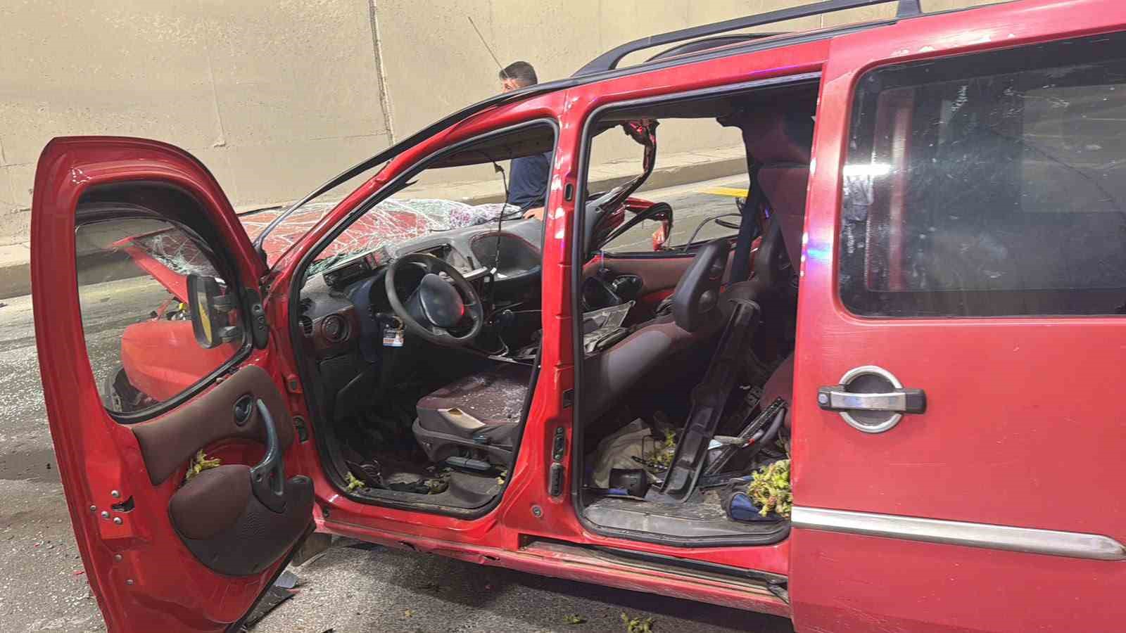 Cankurtaran Tüneli’nde kaza: 2 yaralı