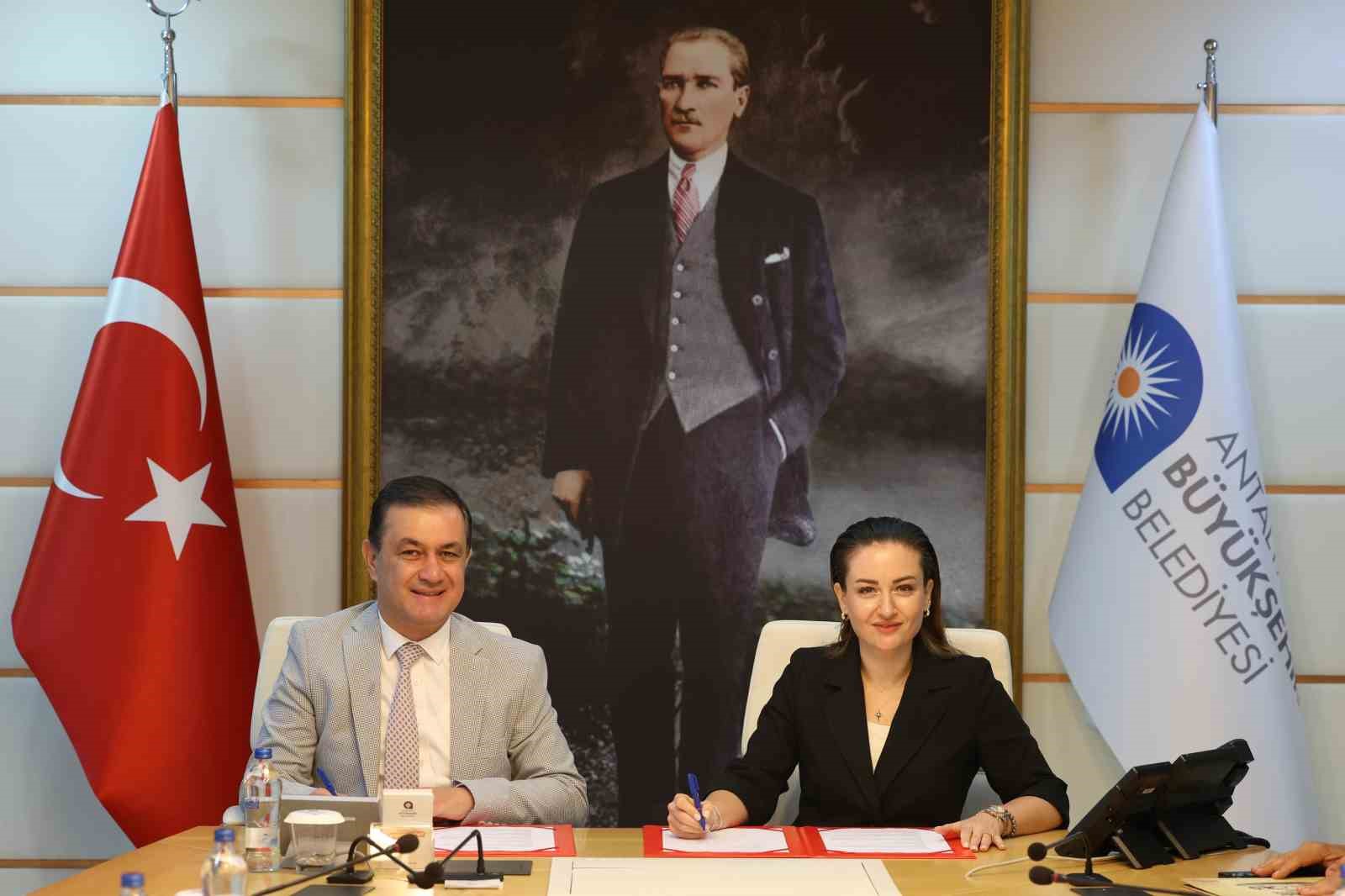 "674. Tarihi Elmalı Yağlı Pehlivan Güreşleri" için iş birliği protokolü imzalandı