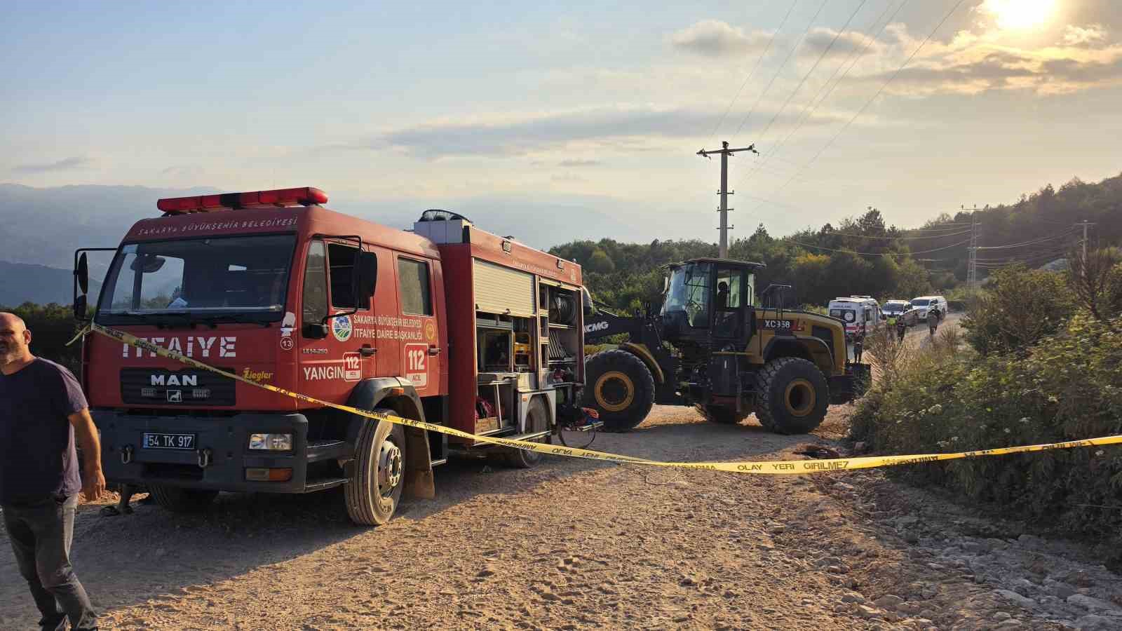 Kontrolden çıkan tır şarampole devrildi, sürücü hayatını kaybetti