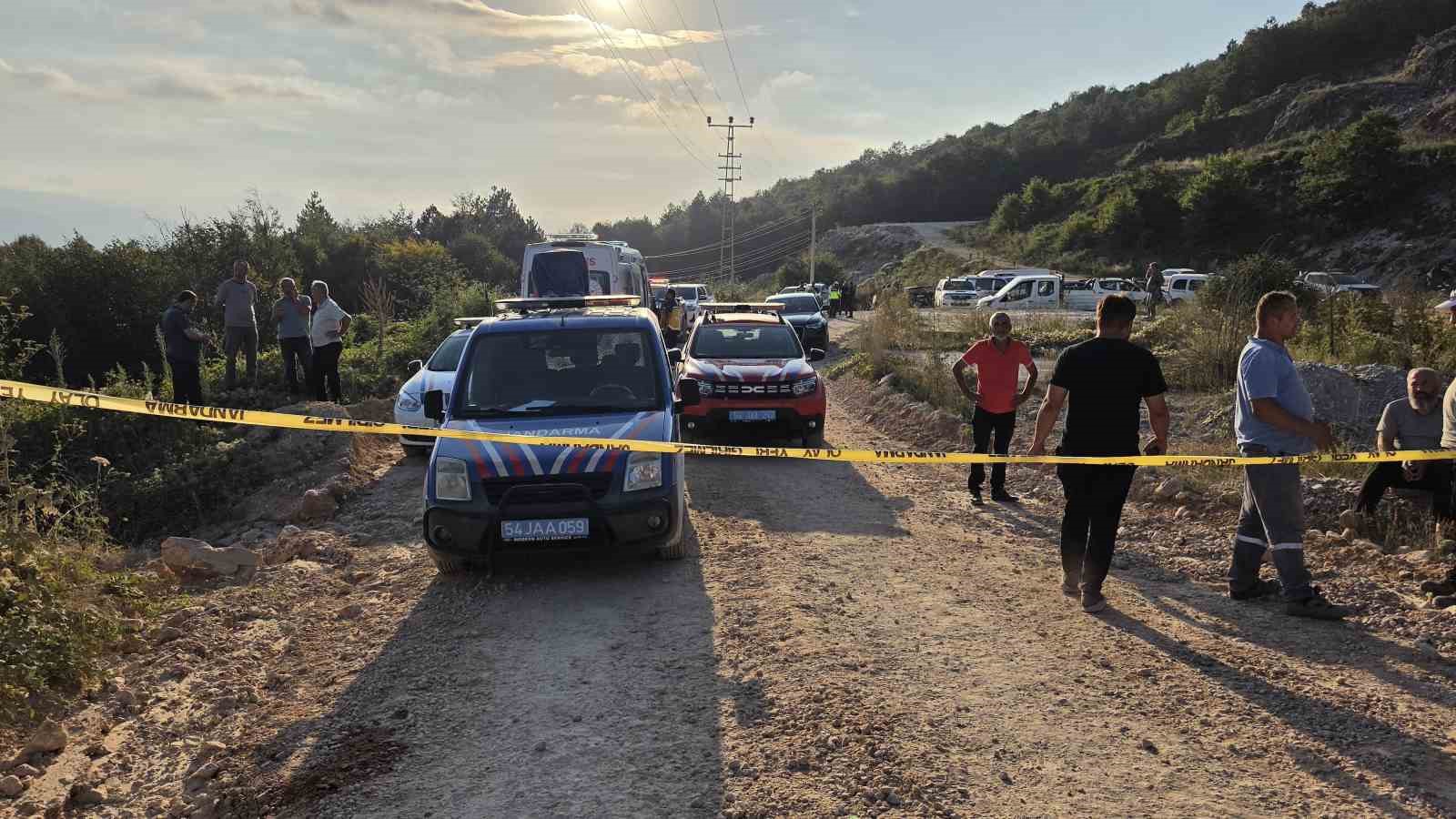 Kontrolden çıkan tır şarampole devrildi, sürücü hayatını kaybetti