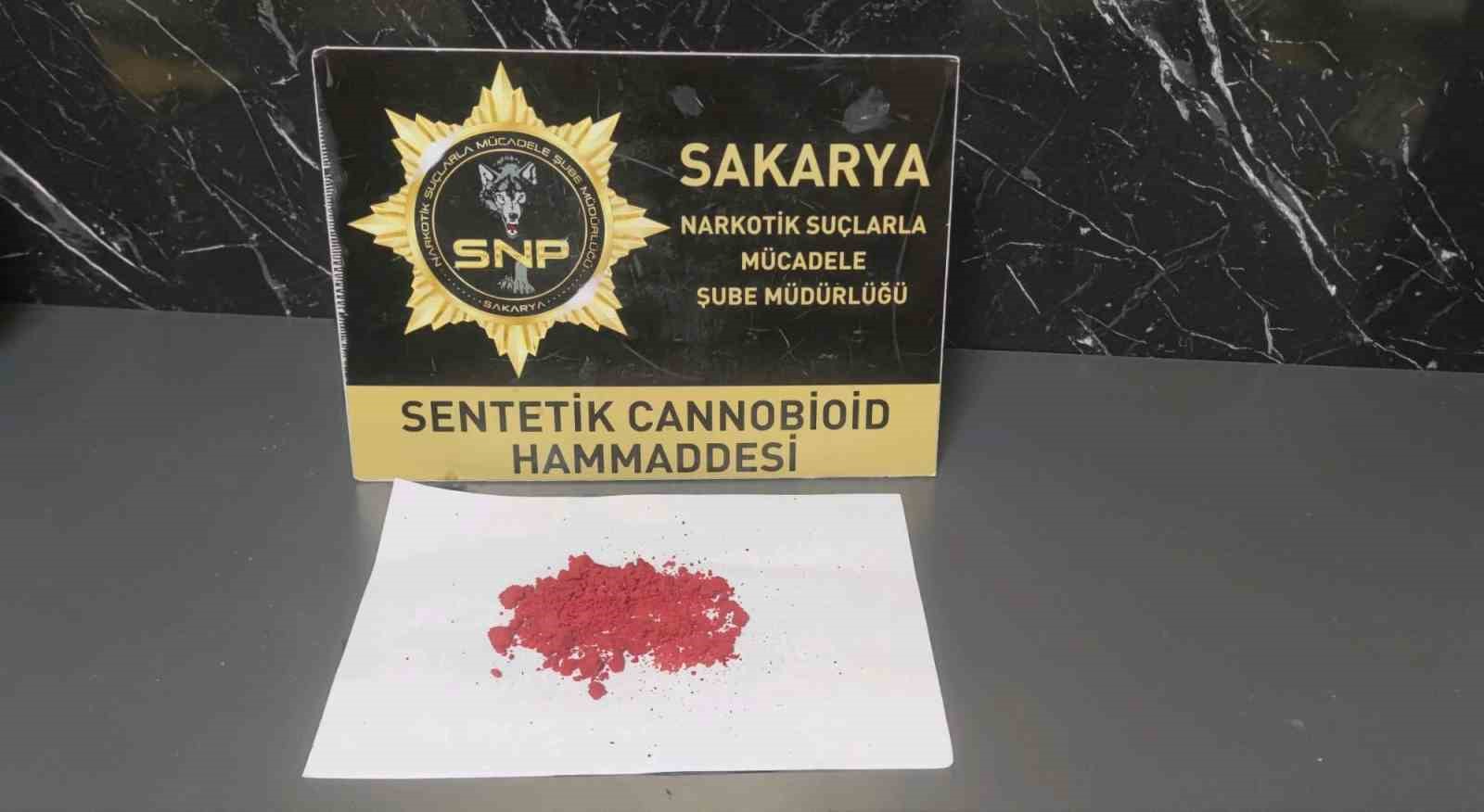 Sakarya’da uyuşturucu operasyonu: 2 tutuklama
