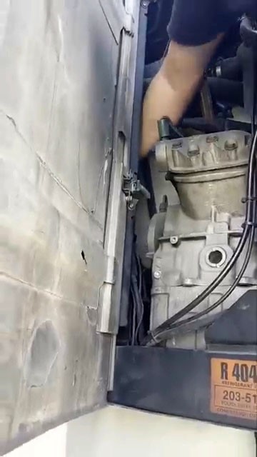 Sınır kapısında incir yüklü tırda 45 adet silah ele geçirildi
