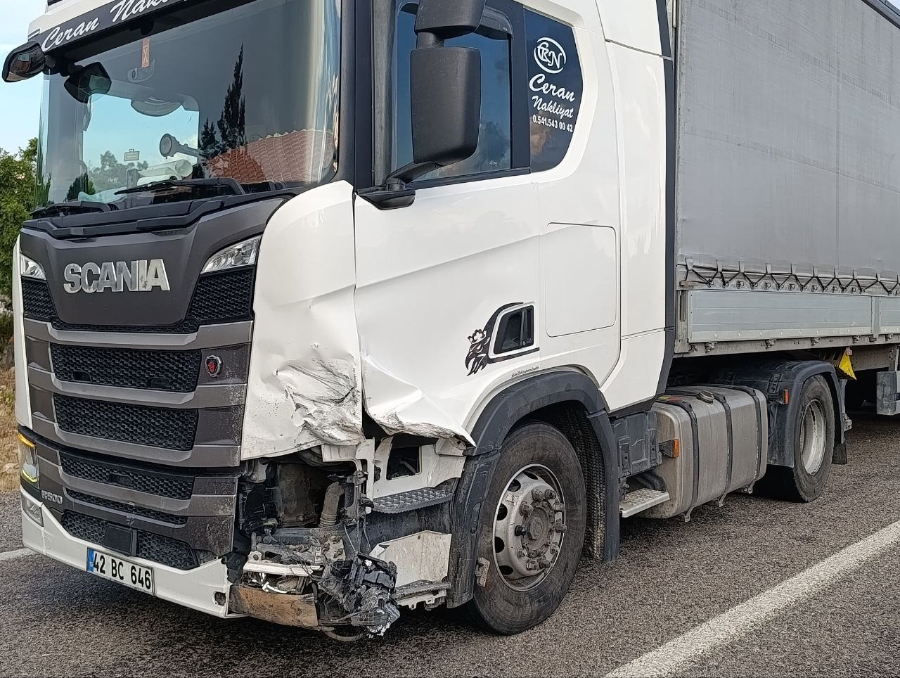 Konya’da tırla otomobil çarpıştı: 1 ölü, 3 yaralı