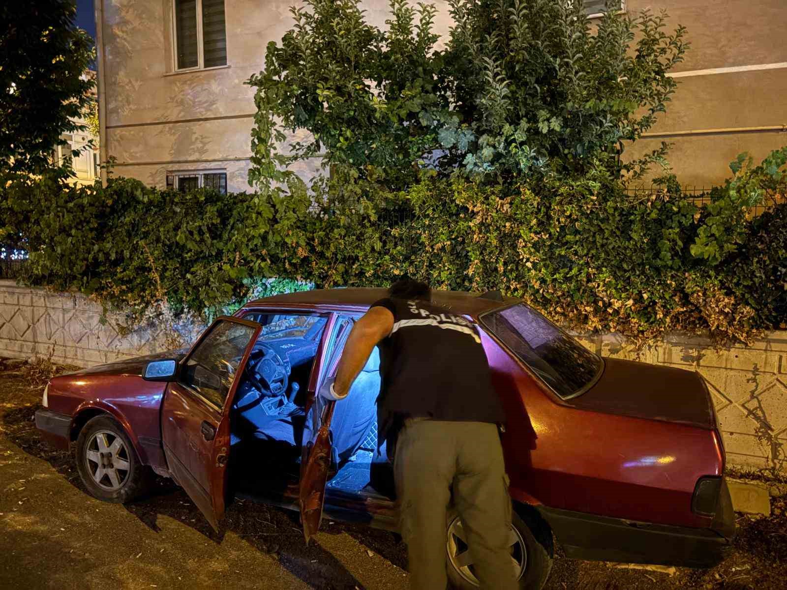 İş başvurusu için gitti, otomobil çalıp döndü: 1 gözaltı