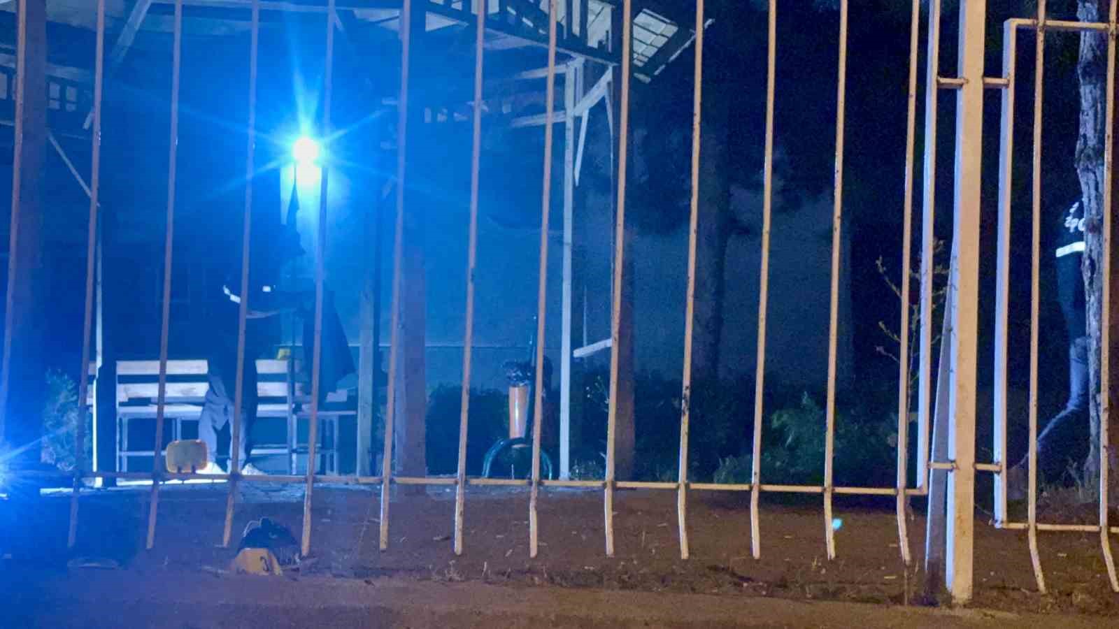 Hırka verme meselesi tartışmaya döndü: Arkadaşını 3 yerinden bıçakladı