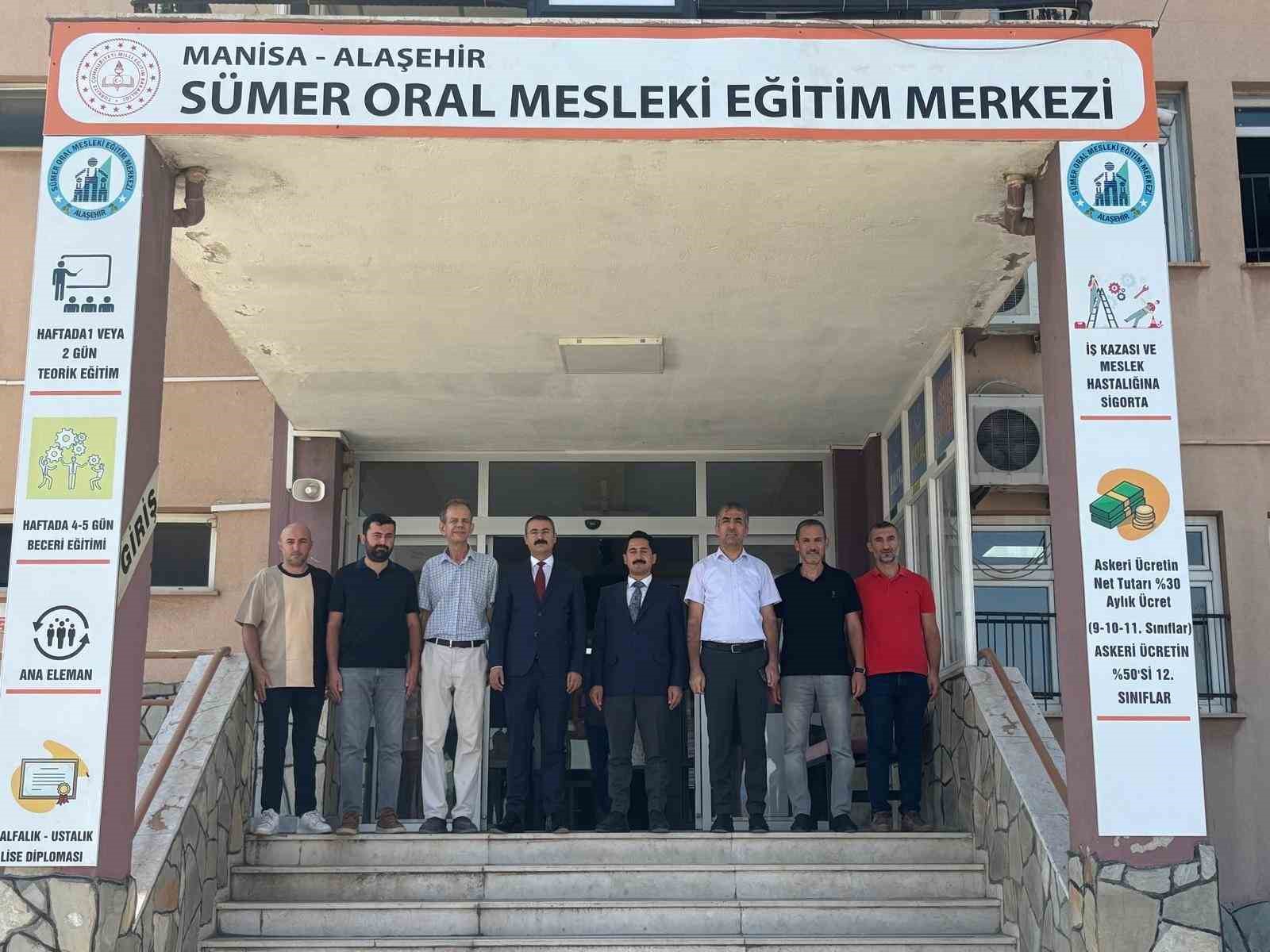 Alaşehir’deki 36 sınıf denetimli serbestlik yükümlüleri tarafından yenilendi