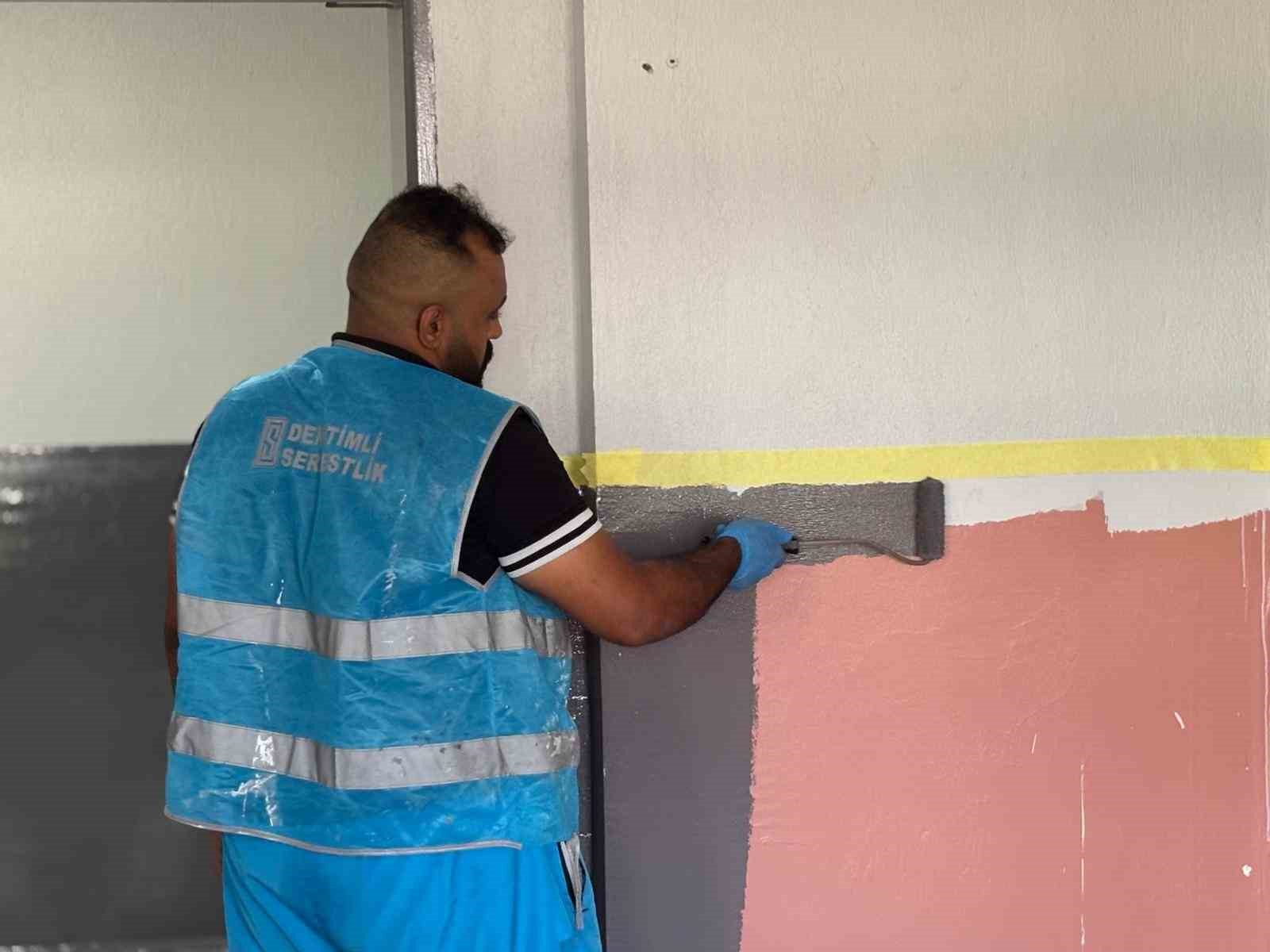 Alaşehir’deki 36 sınıf denetimli serbestlik yükümlüleri tarafından yenilendi