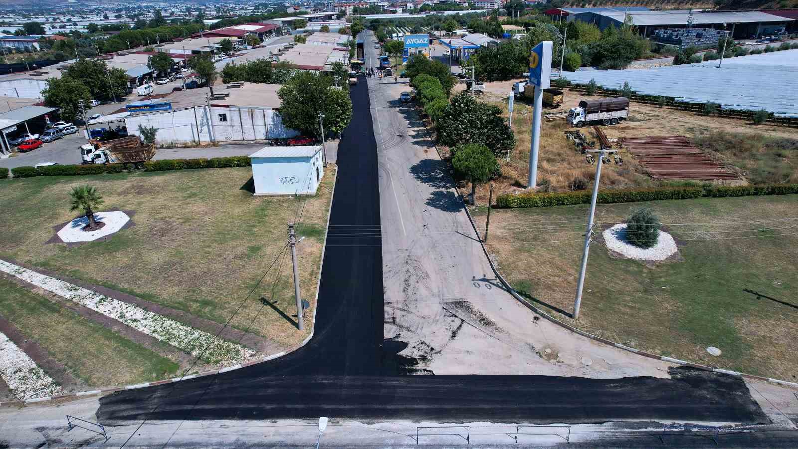 Sarıgöl’de yıllardır beklenen asfalt çalışması tamamlanıyor