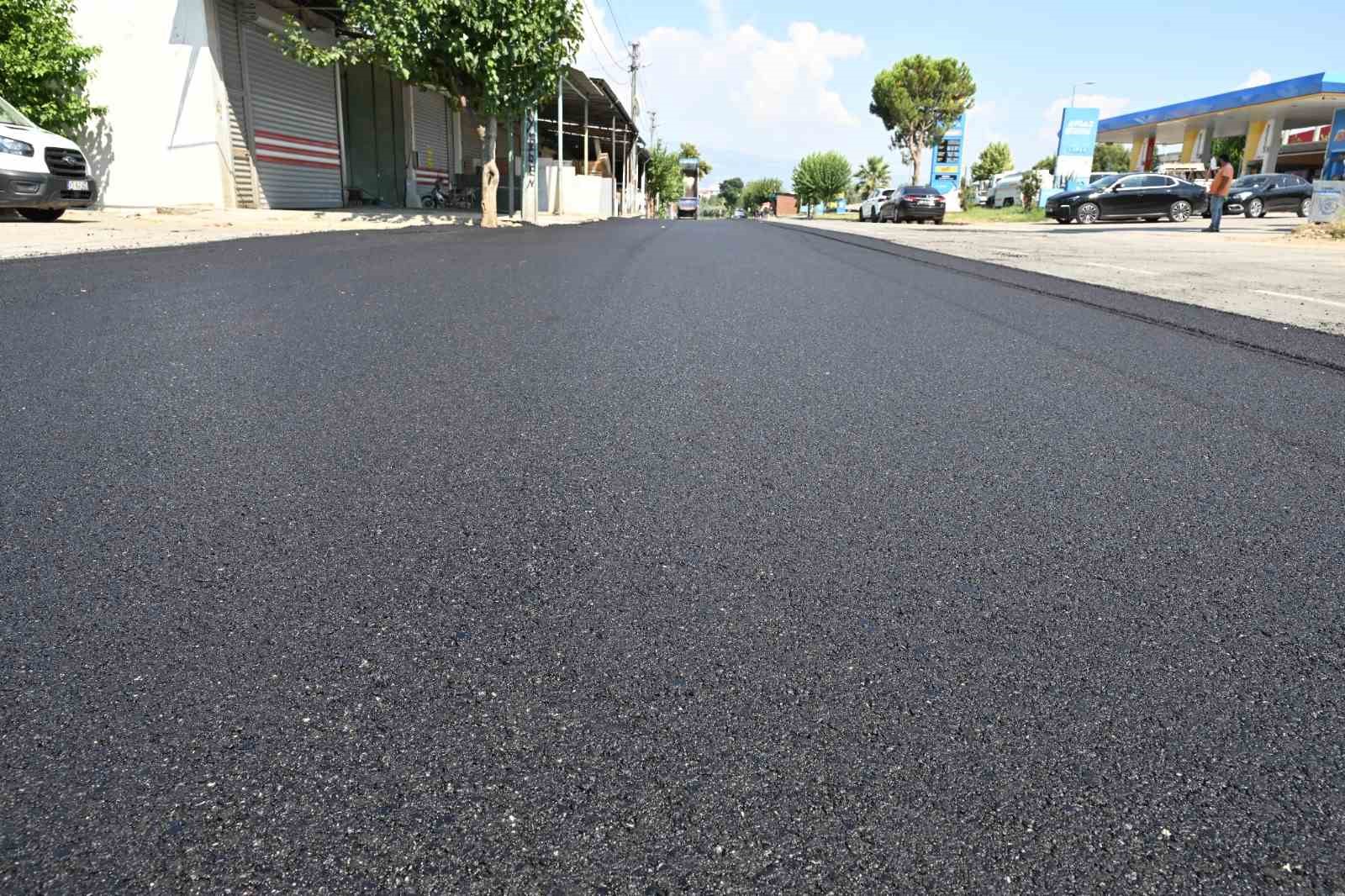 Sarıgöl’de yıllardır beklenen asfalt çalışması tamamlanıyor
