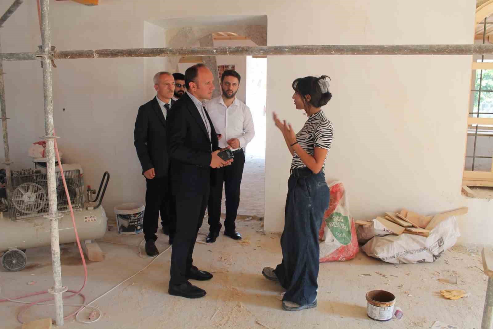 Erzin Mustafalı Camii’ndeki restorasyon çalışmaları sürüyor