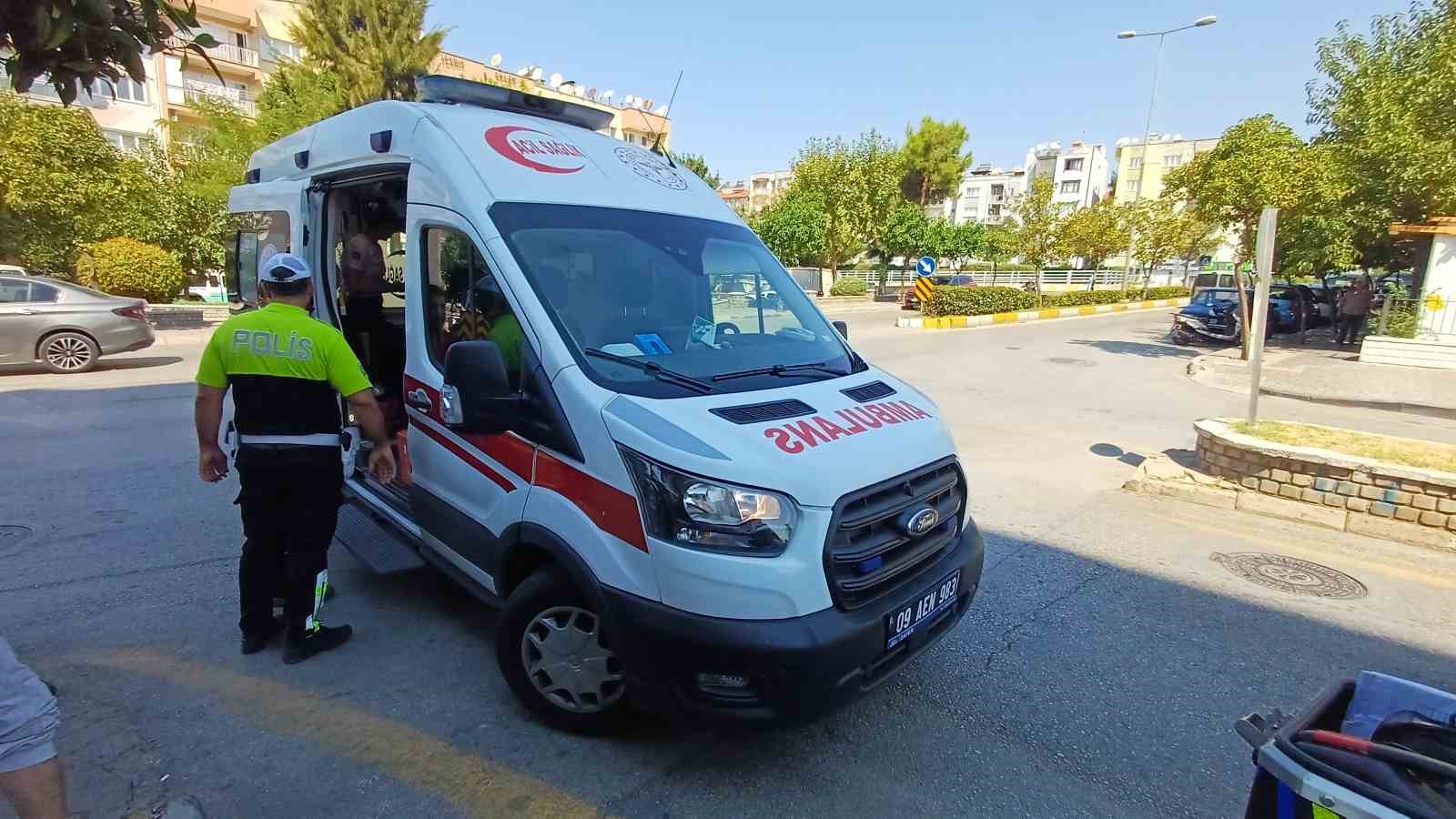İki motosiklet kafa kafaya çarpıştı: 2 yaralı