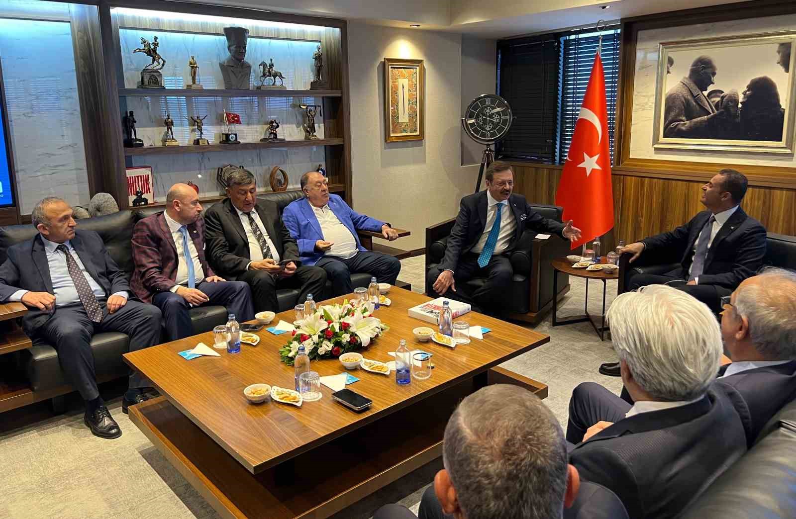 Başkan Yılmaz, Hisarcıklıoğlu’nun Balıkesir programına katıldı