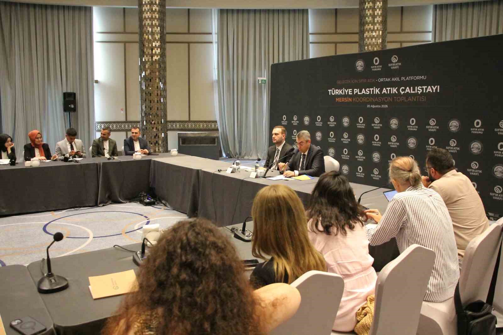 Vali Toros: "Çevremizi korumak adına her türlü tedbiri almaya kararlılıkla devam edeceğiz"