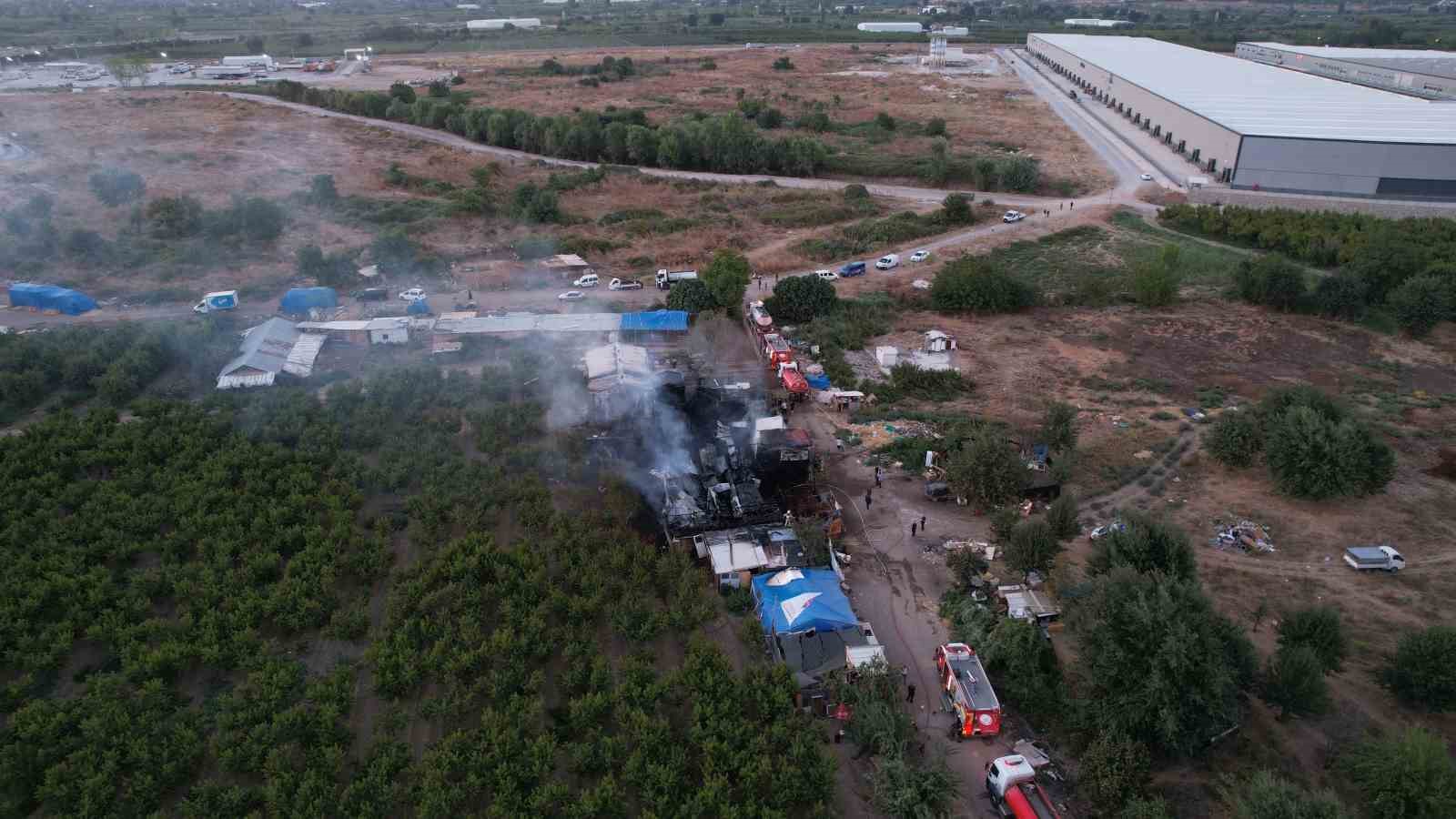 Bursa’da çiftlik alev alev yandı: Olay yeri dron ile görüntülendi