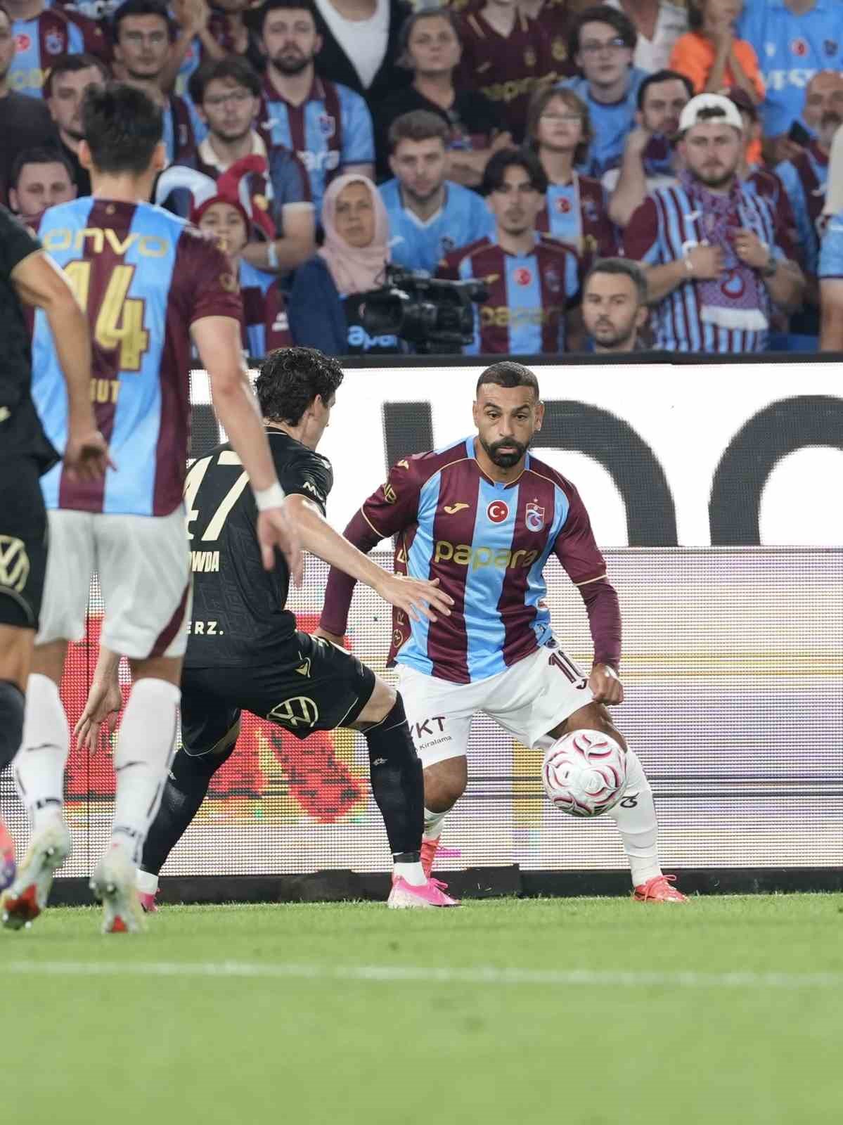 UEFA Avrupa Ligi: Trabzonspor: 0 - Ferencvaros: 1 (İlk yarı)