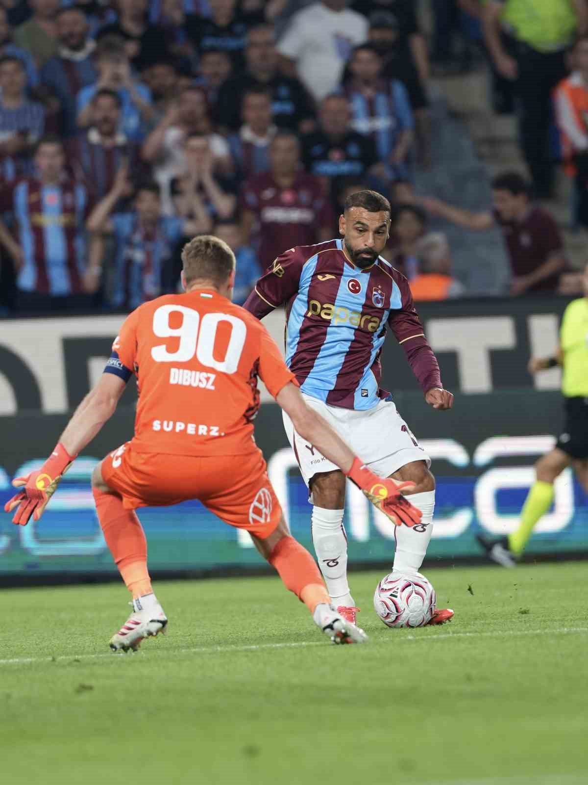 UEFA Avrupa Ligi: Trabzonspor: 0 - Ferencvaros: 1 (İlk yarı)