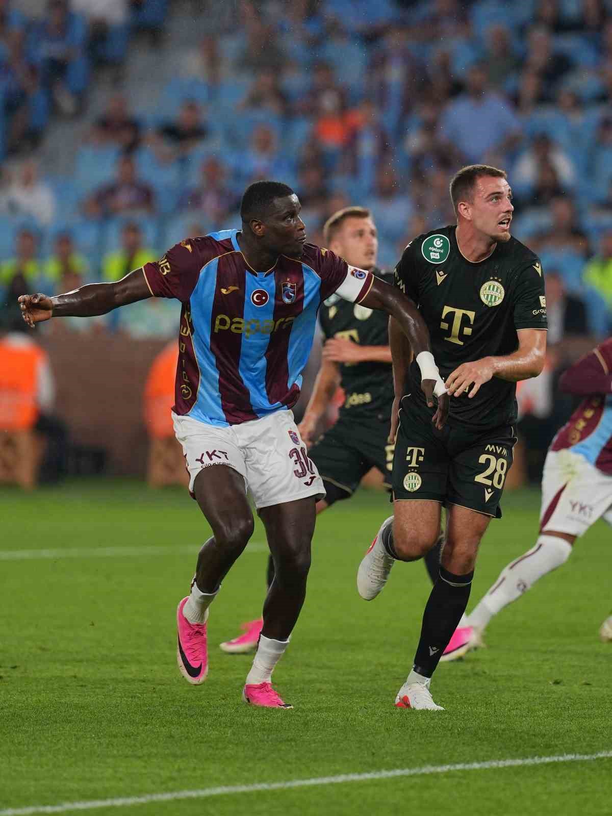 UEFA Avrupa Ligi: Trabzonspor: 0 - Ferencvaros: 1 (İlk yarı)