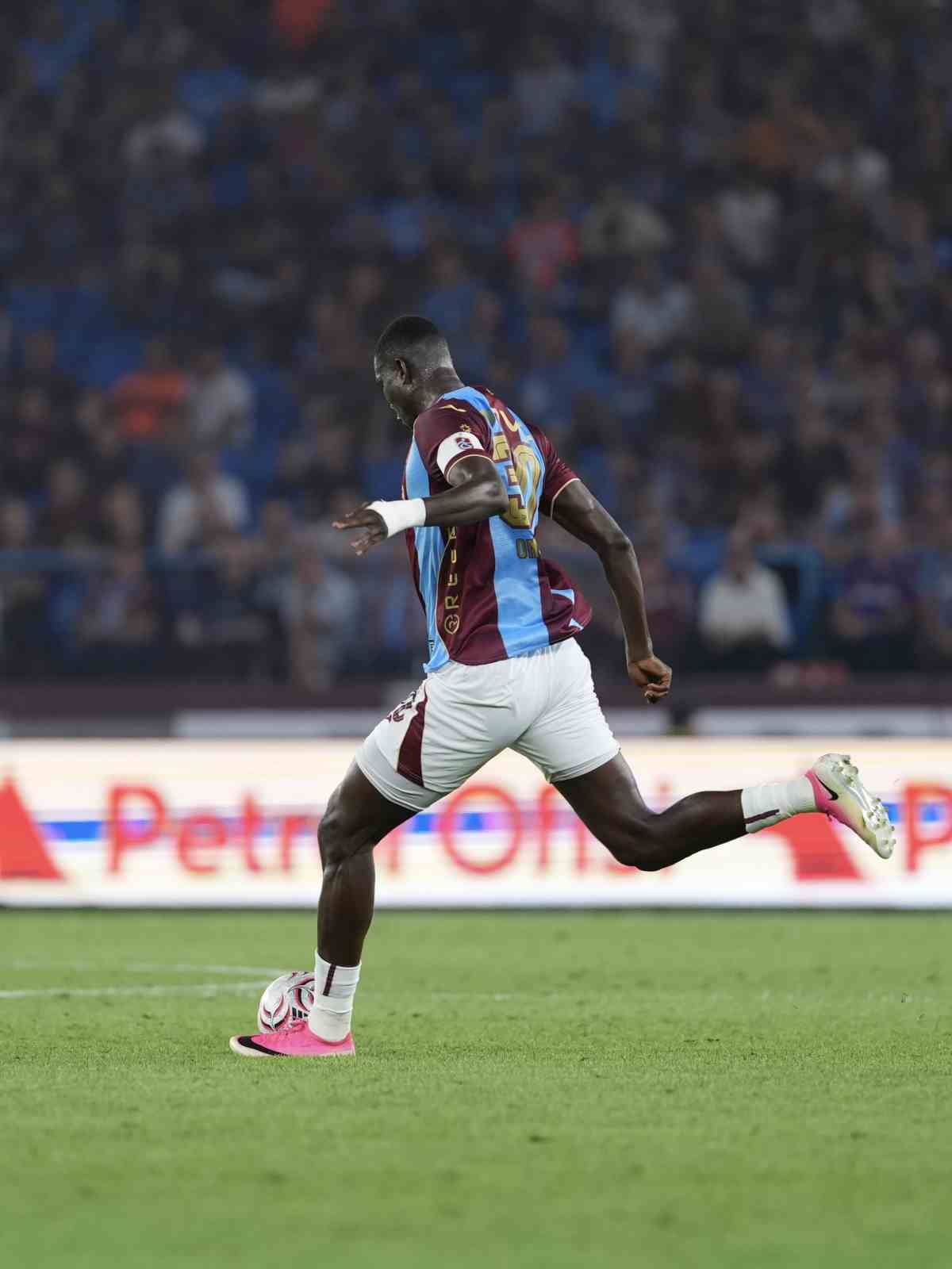 UEFA Avrupa Ligi: Trabzonspor: 0 - Ferencvaros: 1 (İlk yarı)