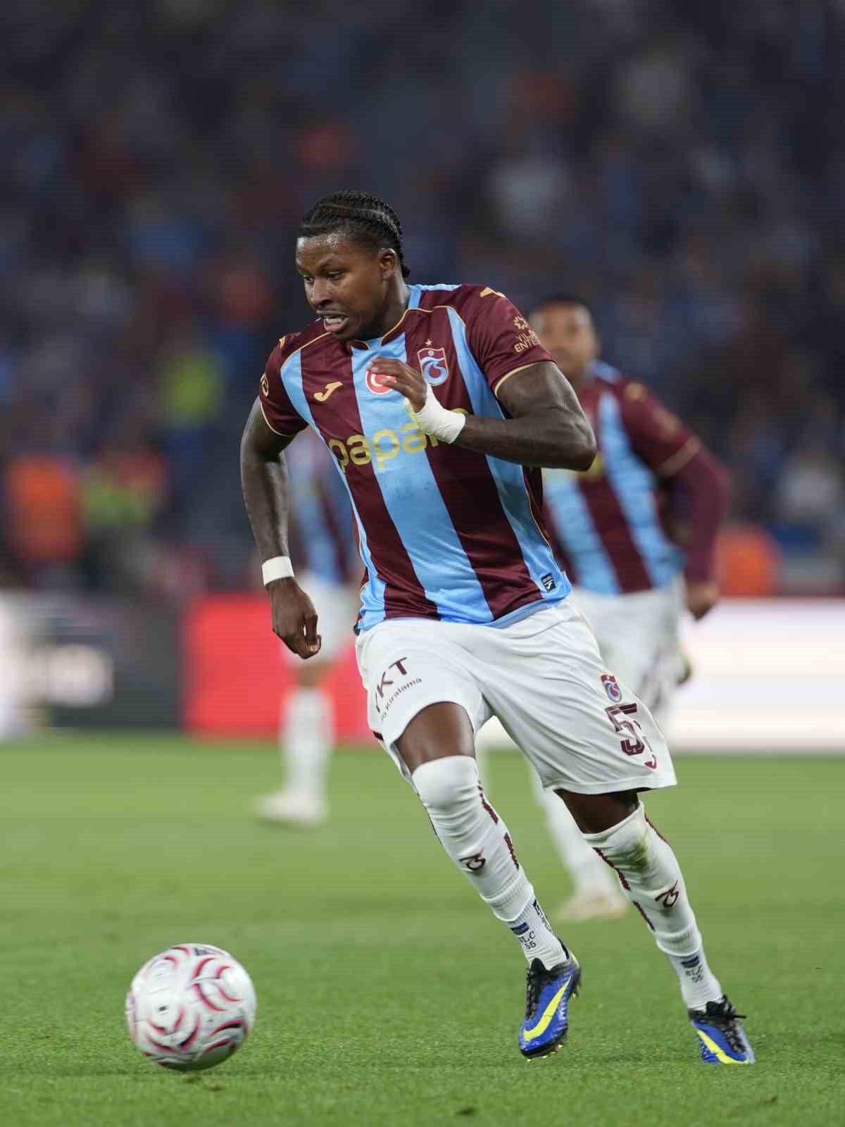 UEFA Avrupa Ligi: Trabzonspor: 0 - Ferencvaros: 1 (İlk yarı)