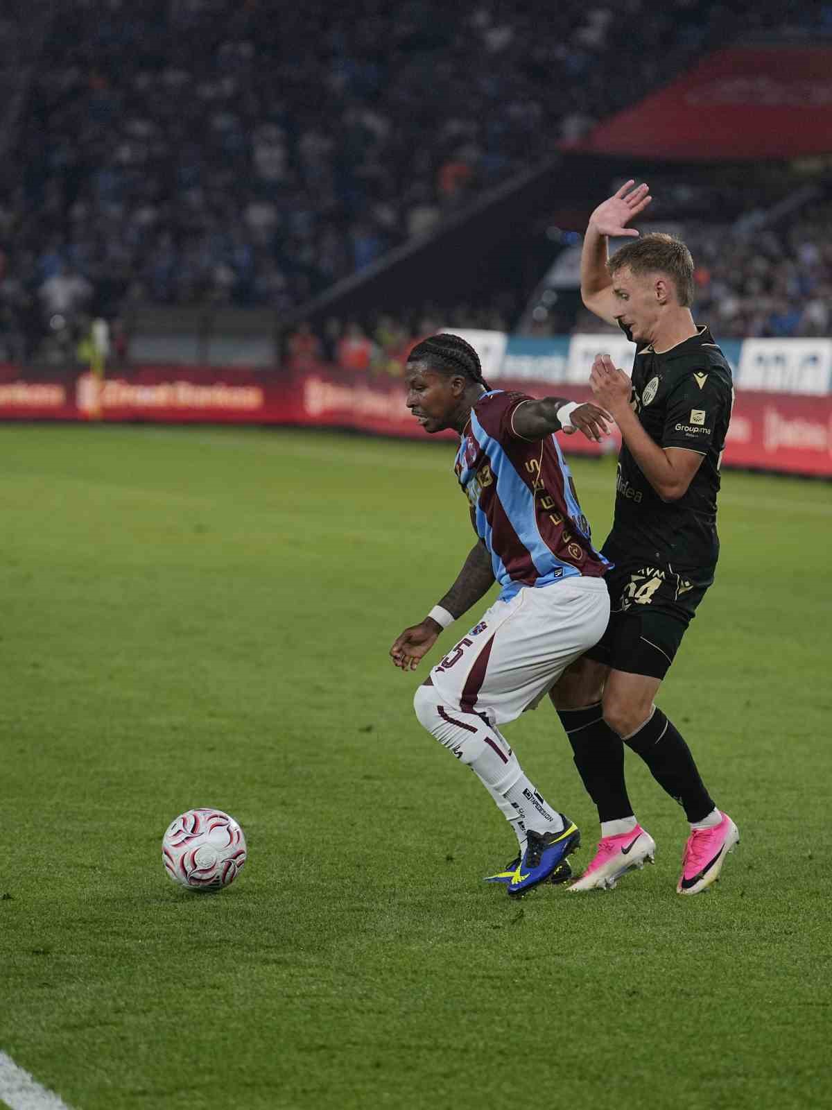 UEFA Avrupa Ligi: Trabzonspor: 0 - Ferencvaros: 1 (Maç sonucu)