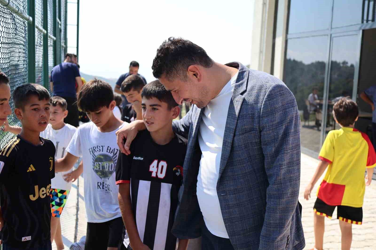 HBB, Antakya’da yeni halı sahayı hizmete açtı