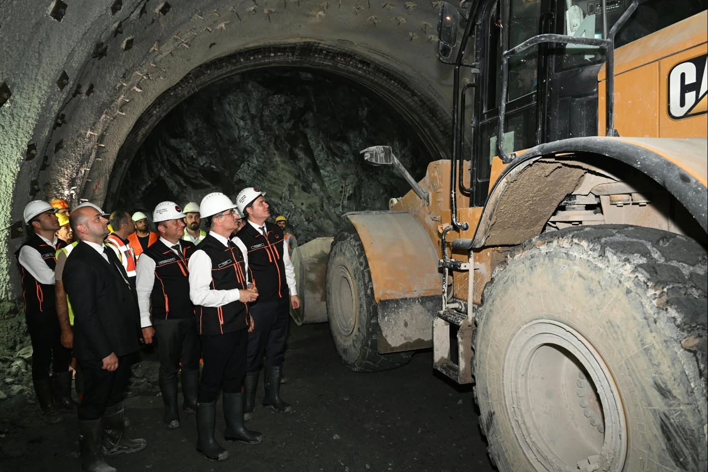 Çirişli Tüneli’nde kazı ve destek çalışmalarında yüzde 60, nihai beton çalışmalarında ise yüzde 49 seviyesine ulaşıldı