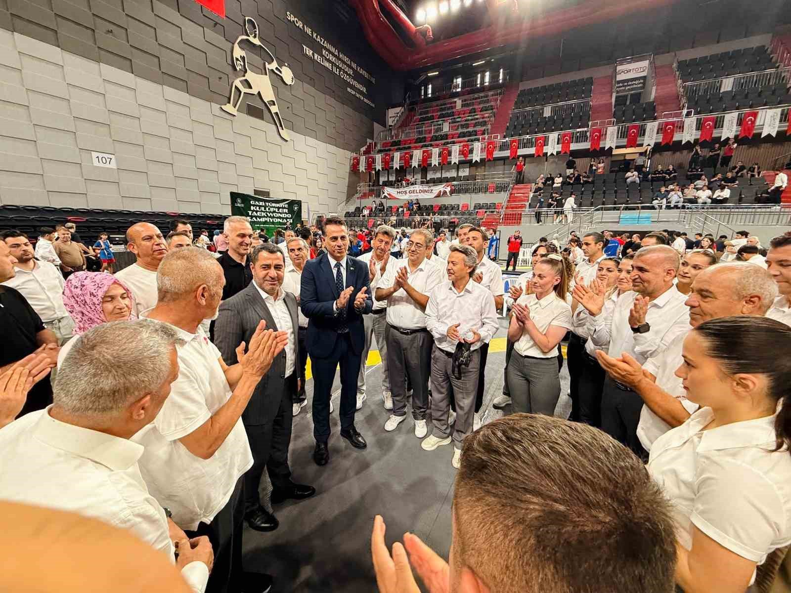 Bozgeyik, sporun ve eğitimin şehri Gaziantep için saha temasları aralıksız sürüyor