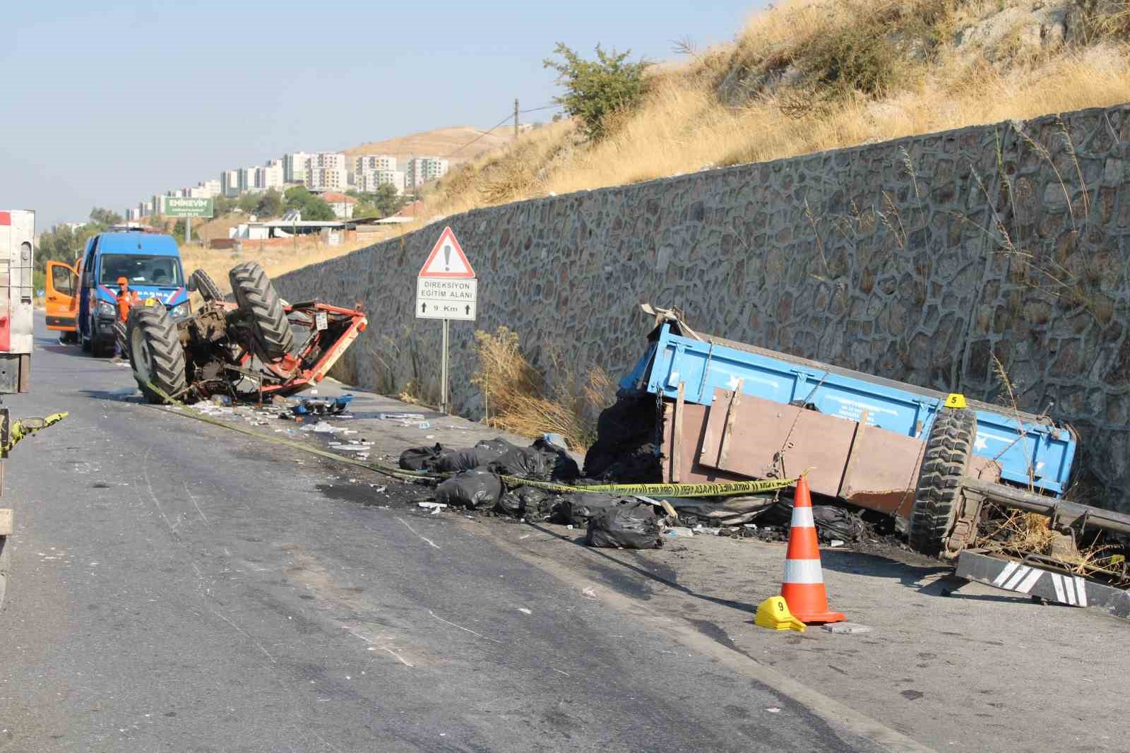 Aydın’da traktör tırla çarpıştı: 1 ölü, 2 yaralı