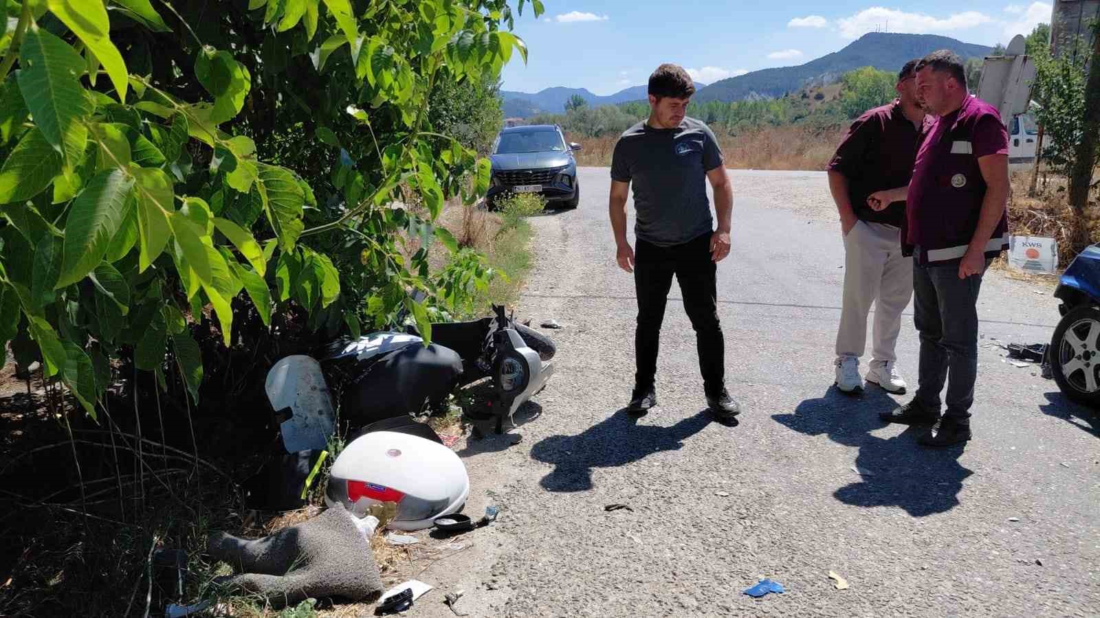 Bolu’da otomobille çarpışan motosikletin sürücüsü yaralandı