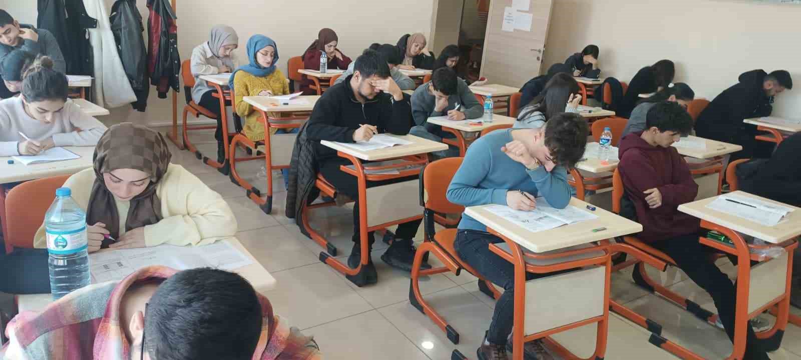 Ücretsiz YKS kursunda eğitim aldı, tıp fakültesini kazandı