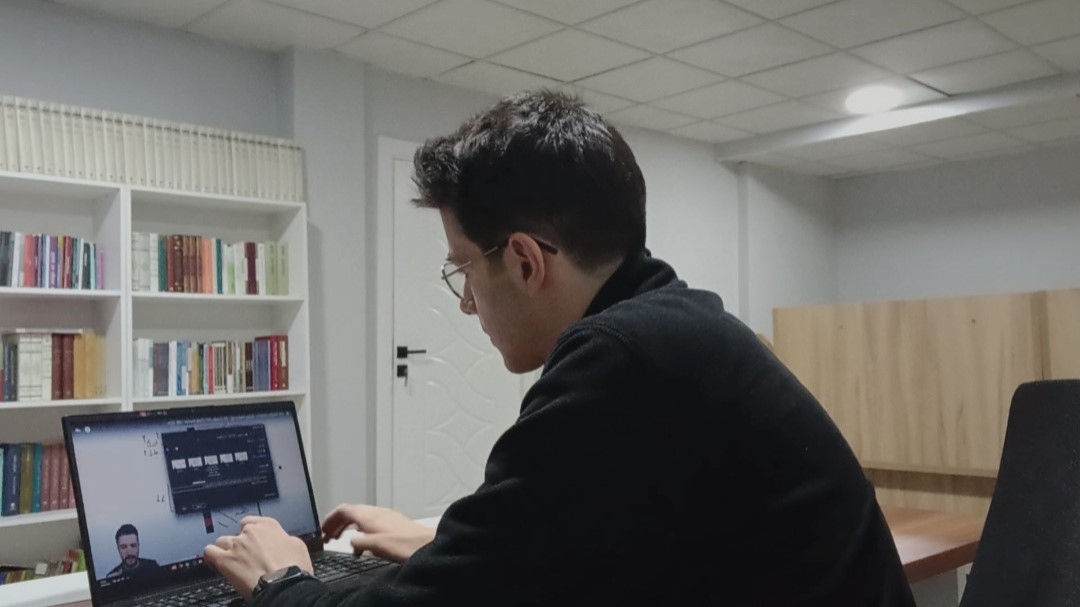 Ücretsiz YKS kursunda eğitim aldı, tıp fakültesini kazandı