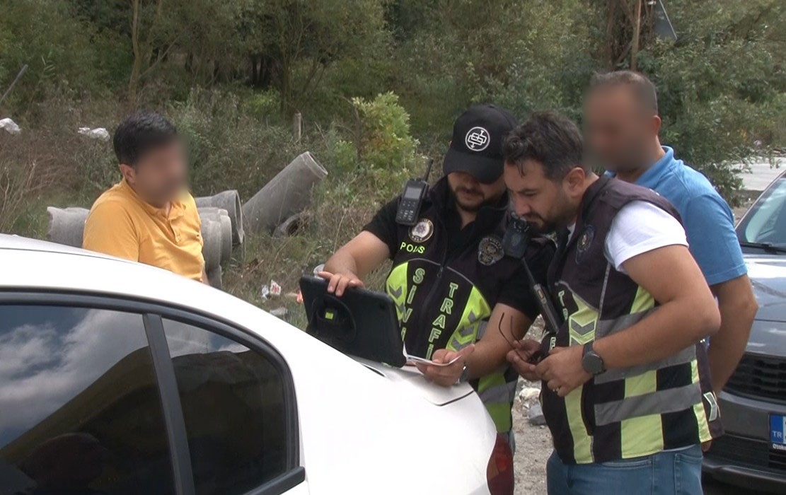 Arnavutköy’de hafriyat kamyonlarına ve beton mikserlerine denetim