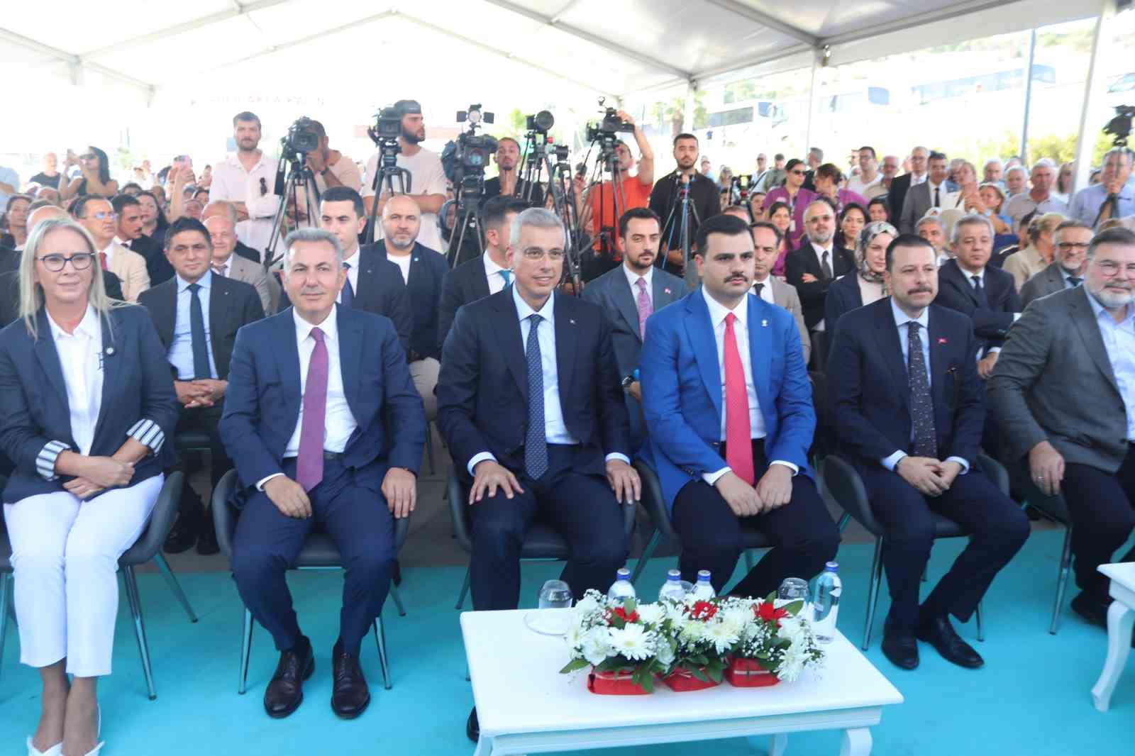 Bakan Memişoğlu’ndan İzmir’e dev müjde: İkinci şehir hastanesi geliyor