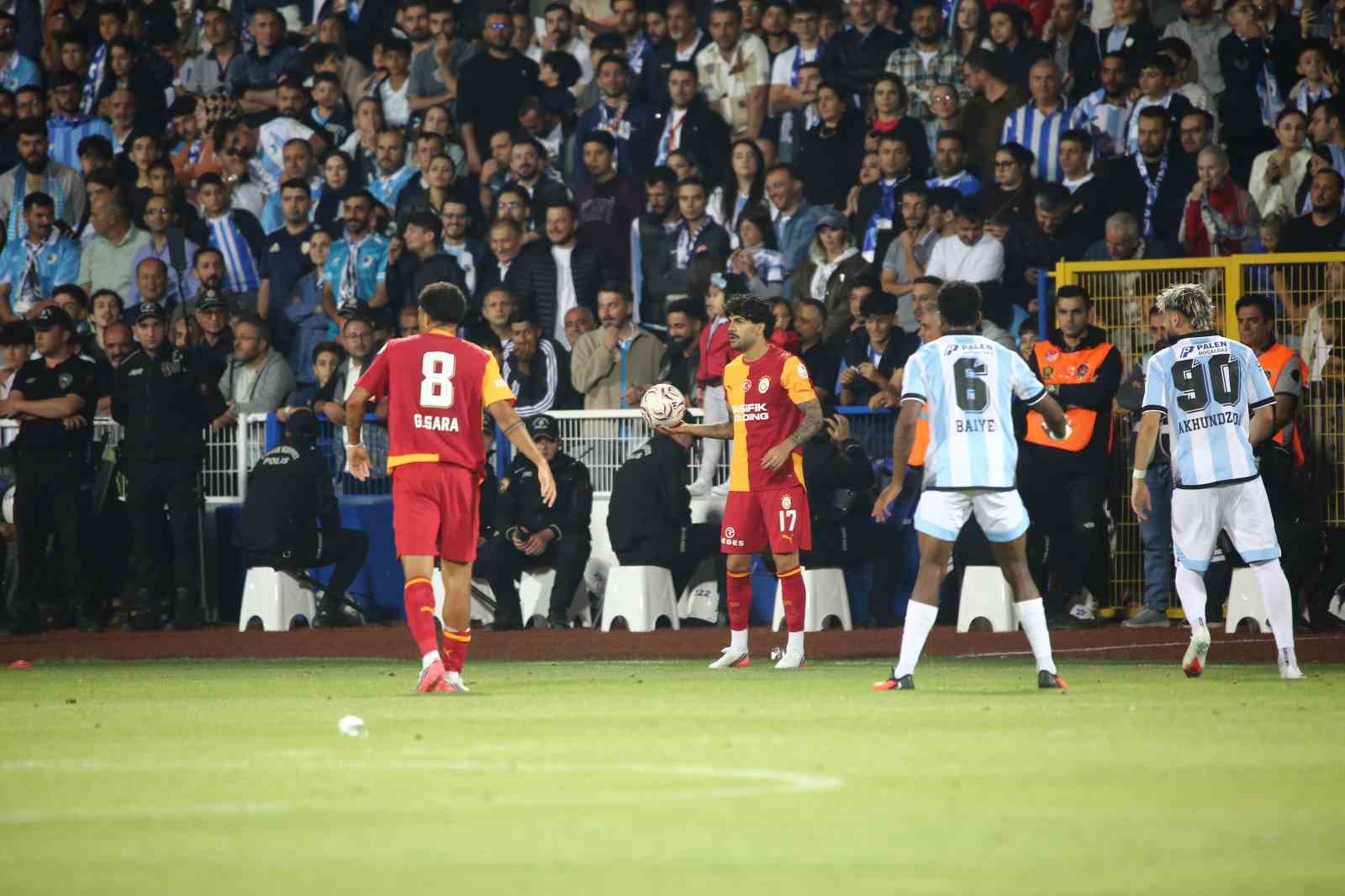 Trendyol Süper Lig: Erzurumspor FK: 0 - Galatasaray: 4 (Maç sonucu)