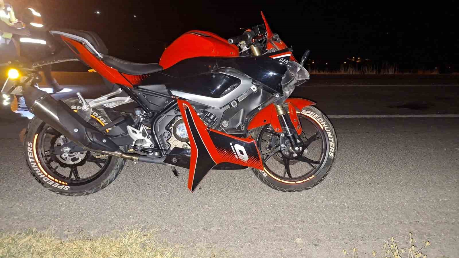 Emet-Hisarcık yolunda motosiklet kazası: 1 yaralı