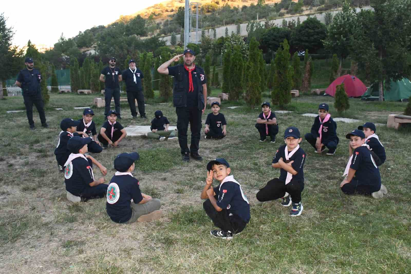 Yozgat’ta izcilerden teknolojiye 3 günlük mola