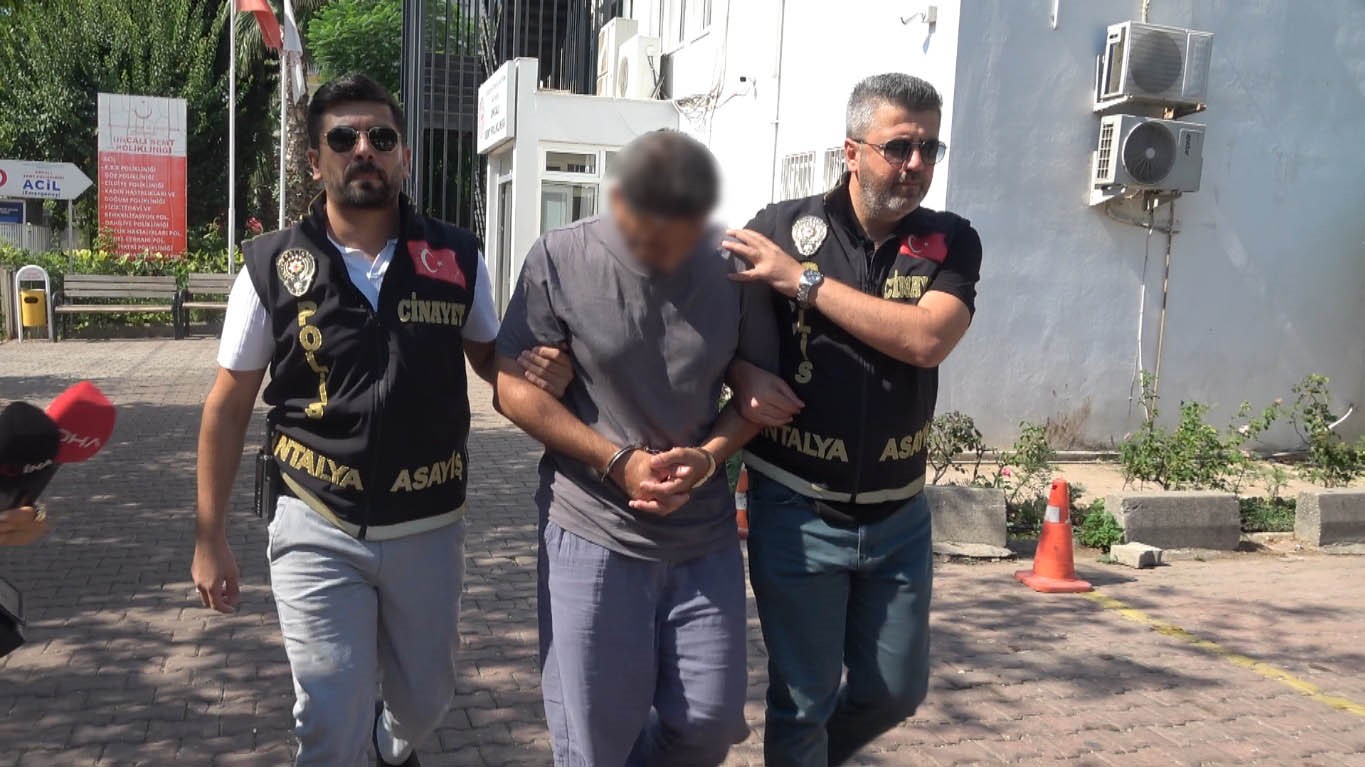 Havalimanı otoparkında kadını öldüren emekli polis adliyede