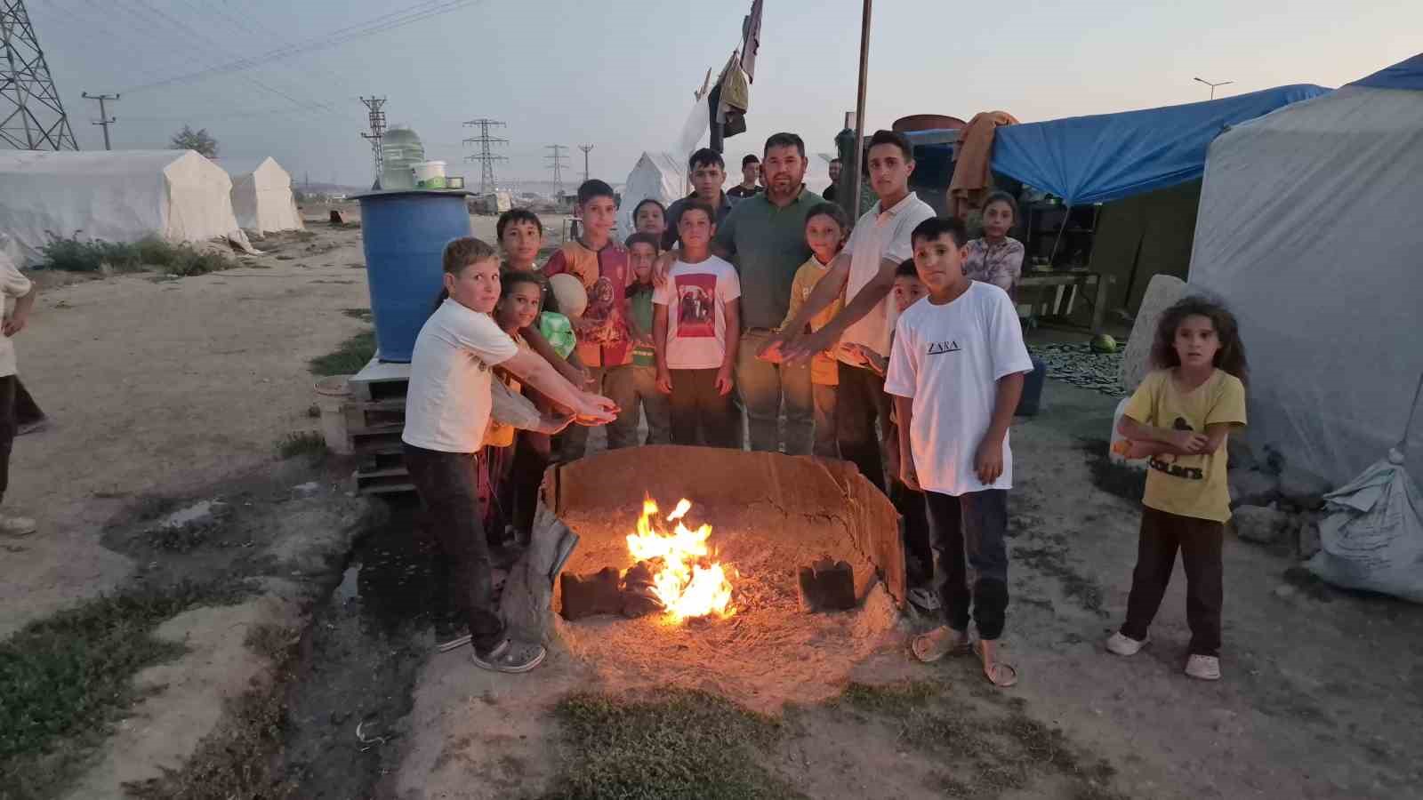 Eskişehir’de çadırda kalan mevsimlik tarım işçileri ve çocuklarının yaşantısı