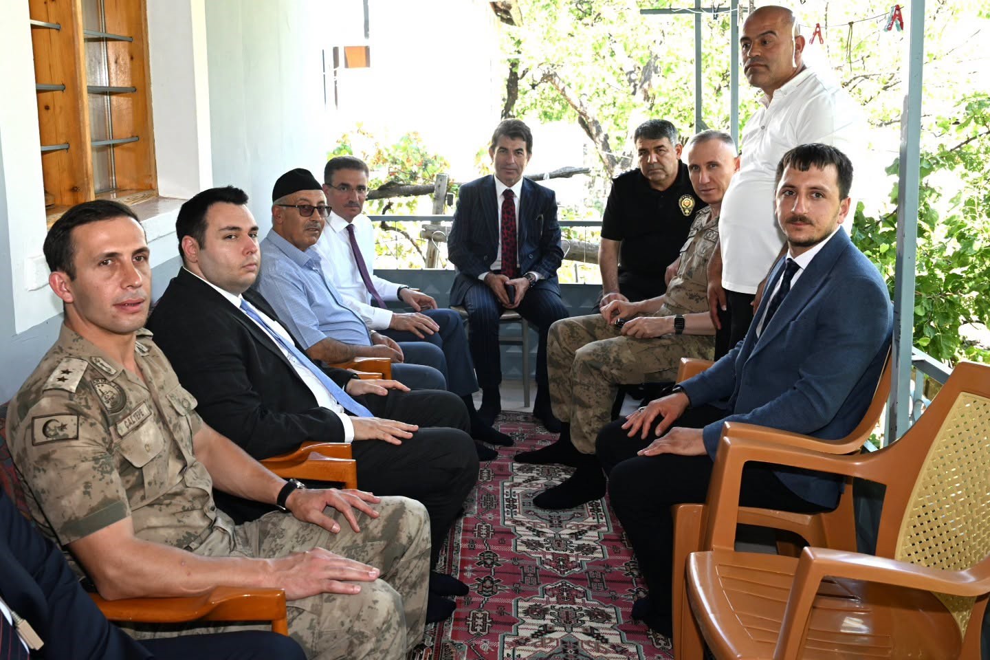 Erzurum Valisi Aydın Baruş’tan İspir’de anlamlı ziyaret: Şehit ailesi ve gaziye vefa