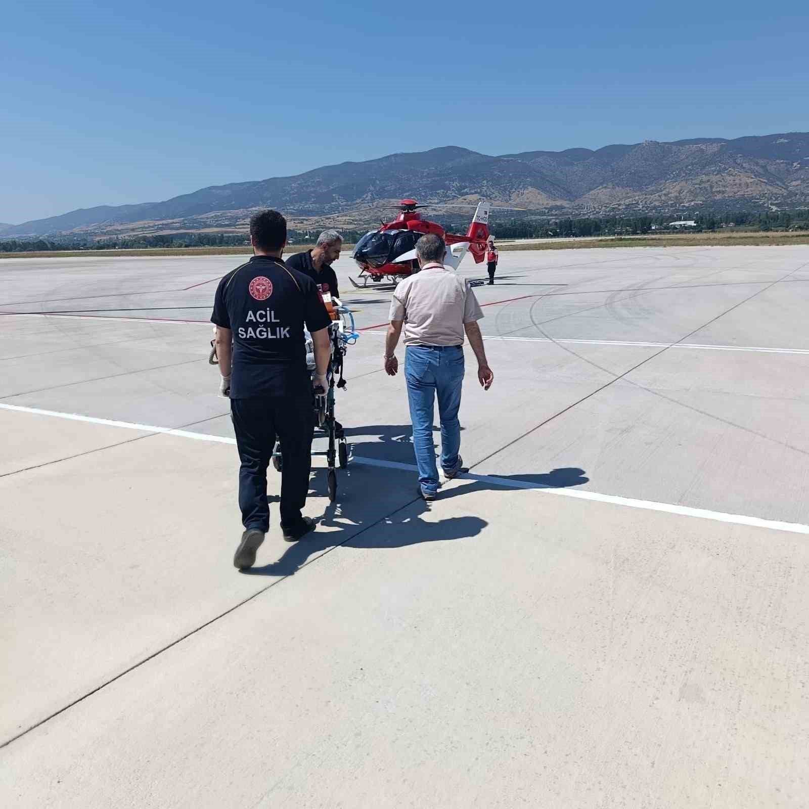 4 aylık bebek hava ambulansı ile İstanbul’a sevk edildi