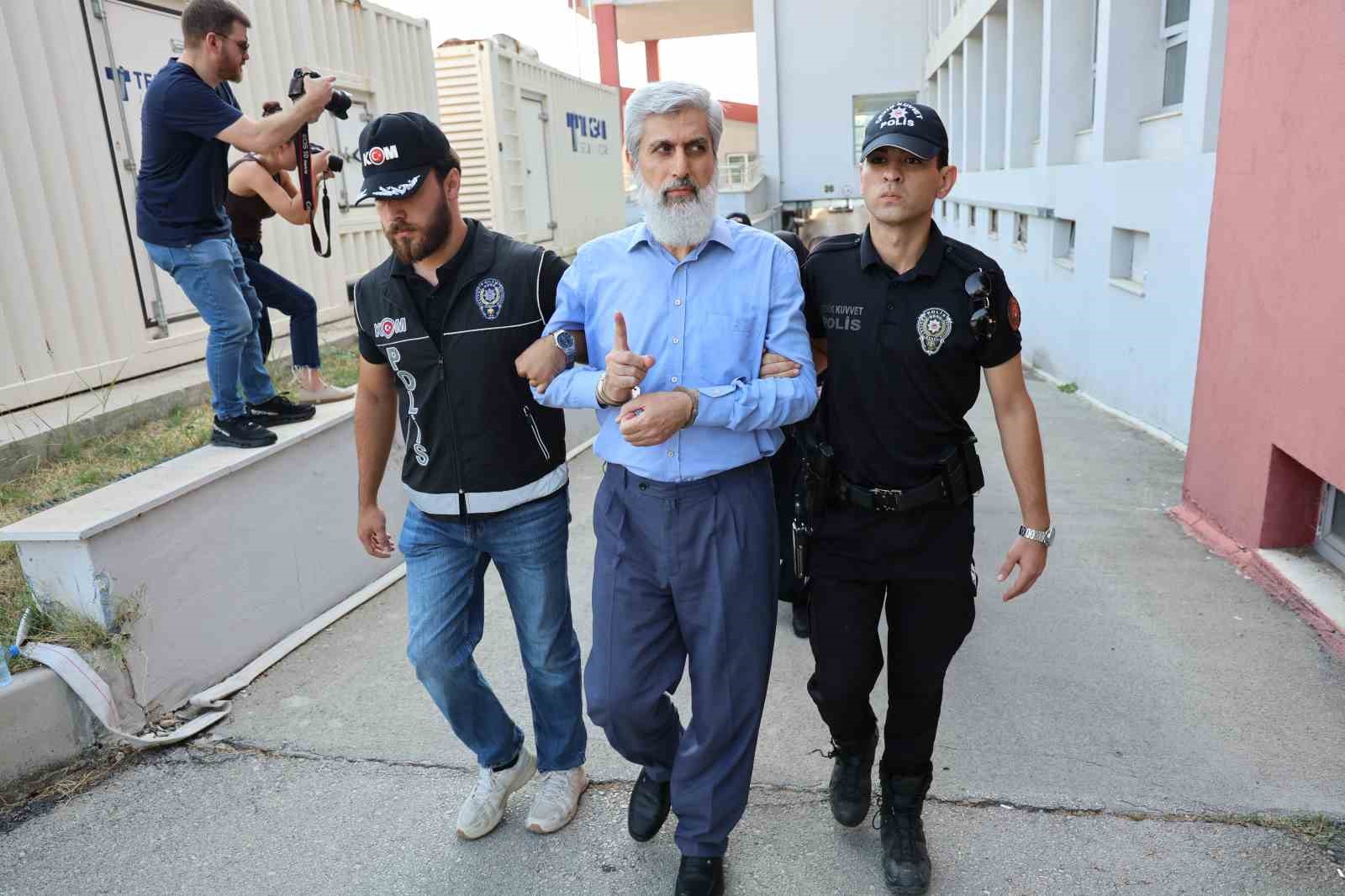 "Alparslan Kuytul Suç Örgütü" soruşturmasında 56 şüpheli adliyeye sevk edildi.