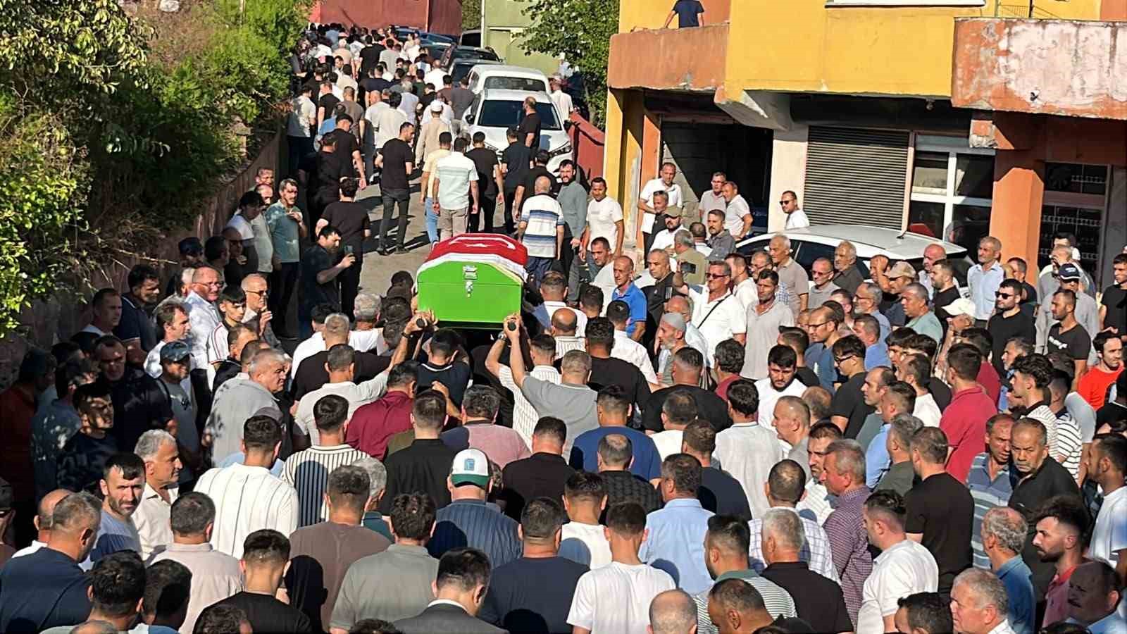 Beypazarı’ndaki maden kazasında hayatını kaybeden işçi son yolculuğuna uğurlandı
