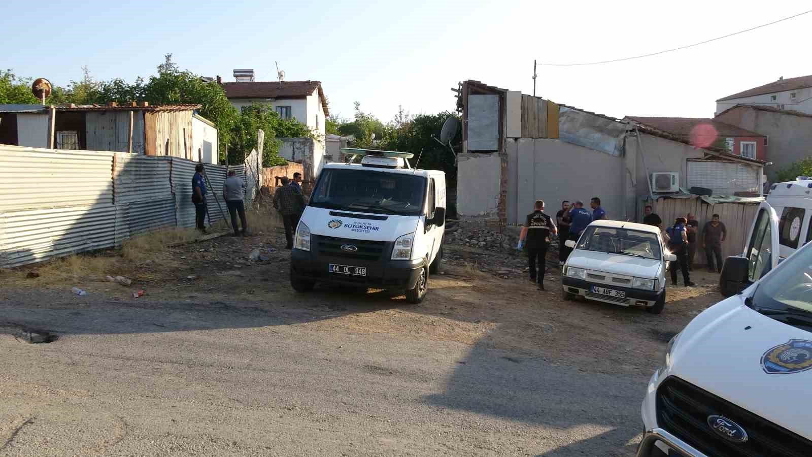 Malatya’da bir şahıs evinin önünde ölü bulundu