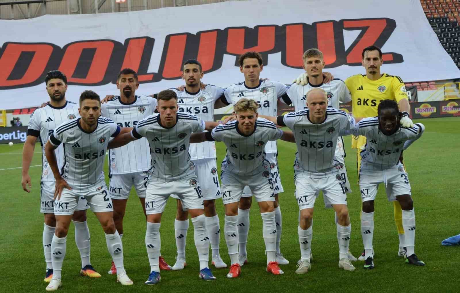 Trendyol Süper Lig: Çorum FK: 0 - Kasımpaşa: 1 (Maç devam ediyor)