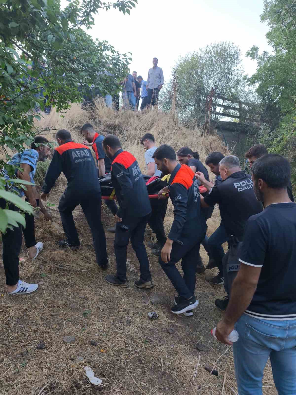 Bingöl’de suya düşen şahsın cansız bedenine ulaşıldı